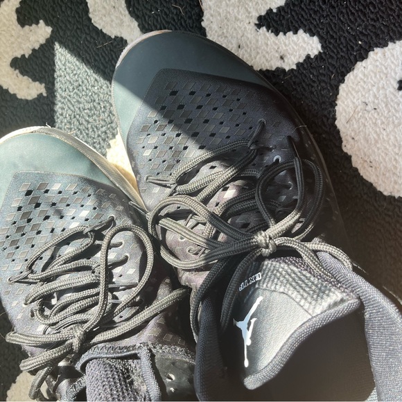 Jordan’s Eclipse - Picture 6 of 10